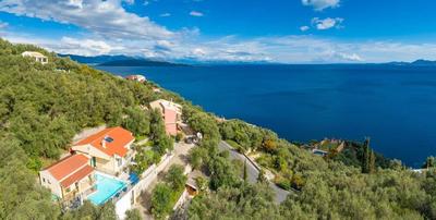 Sofia Large Private Pool Walk to Beach Sea Views A C Wifi Car Not Required - 1552