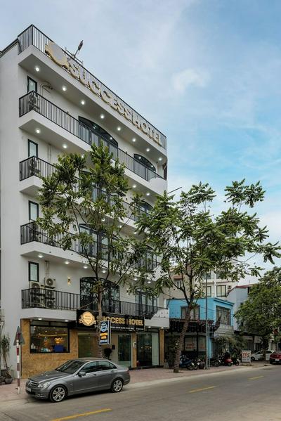 Success Airport Hotel