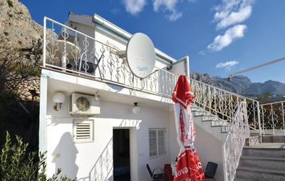 Beautiful Apartment in Omis With