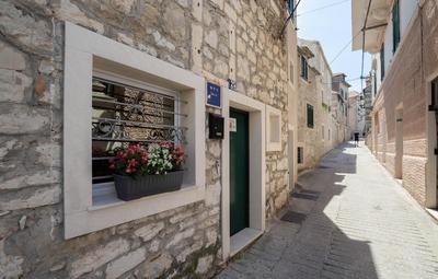 Beautiful Home in Split With Wifi and 4 Bedrooms