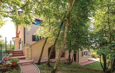Stunning Home in Marcelji With Wifi, Outdoor Swimming Pool and 1 Bedrooms