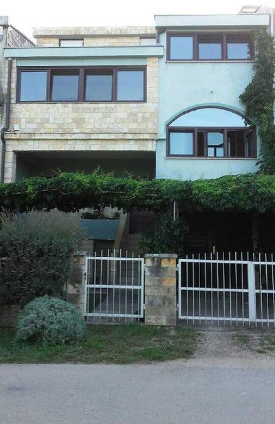 Enzo Apartment With Air-condition and Wi-fi
