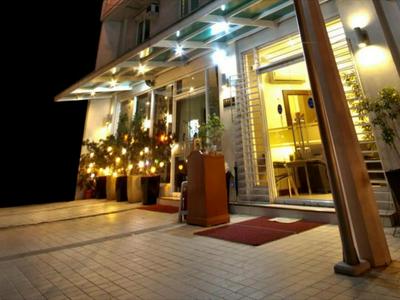 Collection O Avitel Hotel near Osmena Highway, PNR Pasay Station, Metro Manila