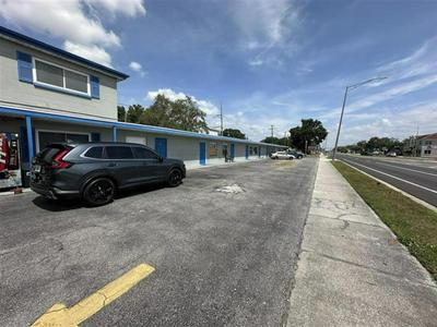 Base Motel By OYO South Tampa