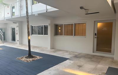 Roami at 250 Collins