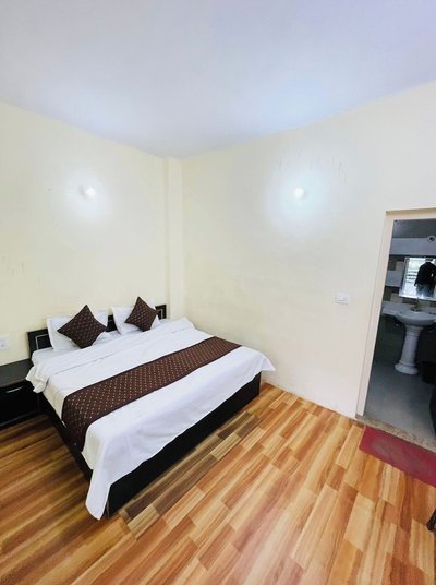 Hotel Jagati Niwas Near Mall Road