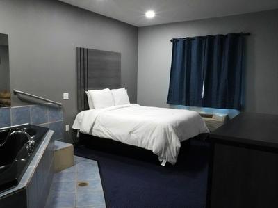 Americas Best Value Inn & Suites Bush Intl Airport