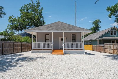 Walk to Riverwalk! 3br/2ba Gem Near Fun Downtown!