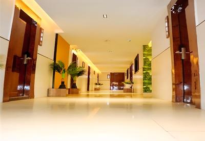 Hotel Royal King Nana Chiloda