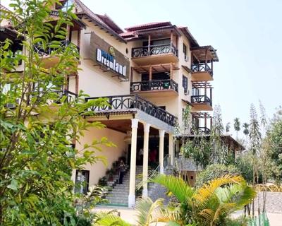 Goroomgo Hotel Dreamland Lataguri