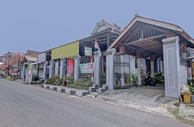 OYO 90543 An-nur Guest House Syariah