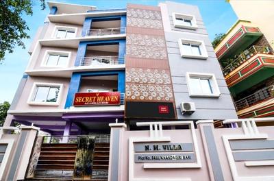 Goroomgo Secret Heaven Bhubaneswar