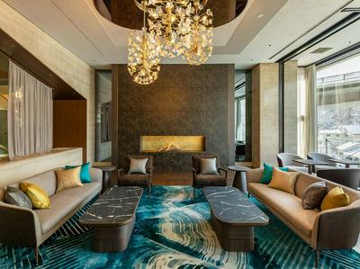 EXECUTIVE SUITE SUIREI