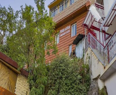 Goroomgo Thee Aura Mussoorie