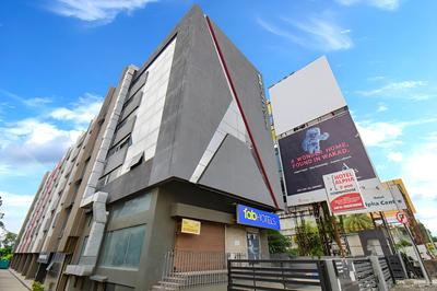 FabHotel Alpha Center