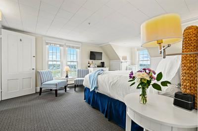 Topside Inn
