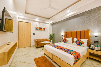 Fabhotel Tree House