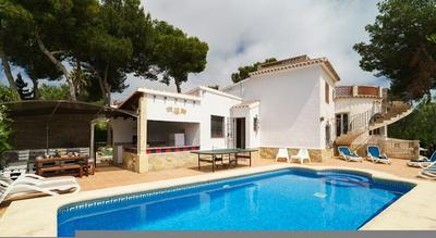 Escabusso in J vea With 4 Bedrooms and 2 Bathrooms