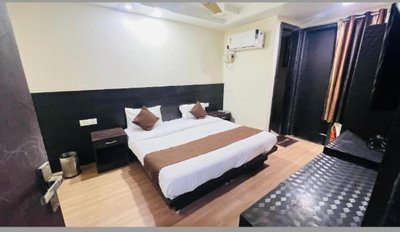 Fabhotel Diamond Key