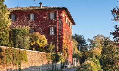 Large Beautiful Villa in Tuscan Hills of Chianti Stunning Gardens and Large Pool