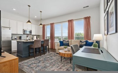 Top Floor 1BR At Luxe23, Bilde 2