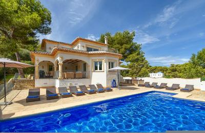 Anngo Dos in J vea With 5 Bedrooms and 4 Bathrooms