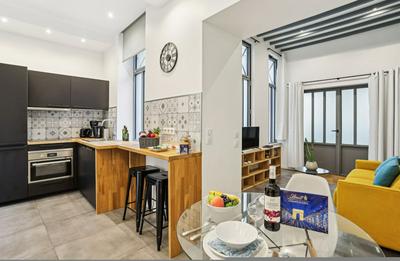 Lavie Maison House in the Marais Family