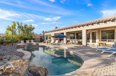 Relaxing Vacay Pool Spa Fire Pit Family Games, Foto 2