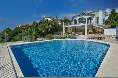 Lesca in J vea With 3 Bedrooms and 2 Bathrooms