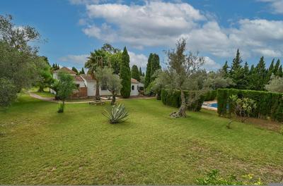 Jalna in Javea With 4 Bedrooms and 2 Bathrooms
