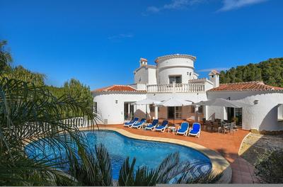 Codorniz in J vea With 3 Bedrooms and 3 Bathrooms