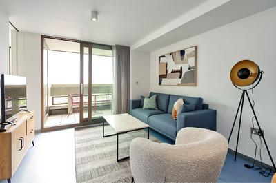 Stunning Ein-Zimmer-Apartment mit Stadtblick, Foto 2