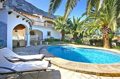 Villa Lau 6 pax in J vea