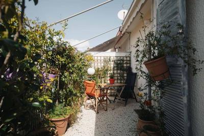 Charming Retreat Elegance for 4 Guests 5 min to Metro