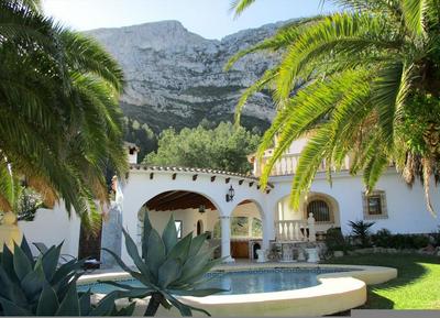 Villa Lau in J vea With 4 Bedrooms and 2 Bathrooms