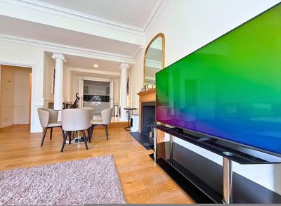 Knightbridge Hydepark 2b2b and Garden