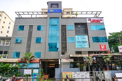Fabhotel Tan Square