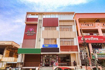 Fabhotel Lotus Park