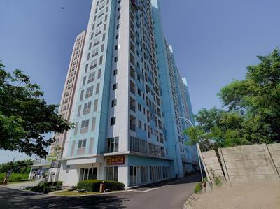 OYO Life 92889 Apartement Grand Sentraland Karawang By A.t Room