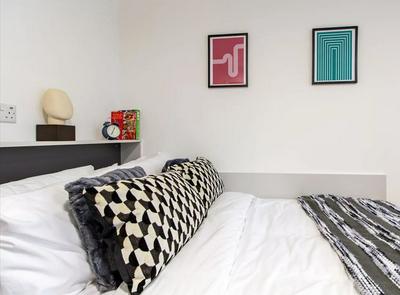 Ensuite Rooms STUDENTS Only - CANTERBURY - Campus Accommodation