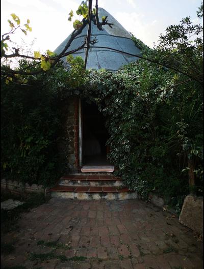1st Private Room in the Attic With Shared Bathroom use