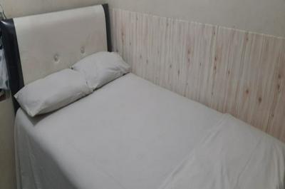 OYO 90706 Kost Alam Jaya Syariah