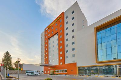 City Express Junior by Marriott León Centro De Convenciones