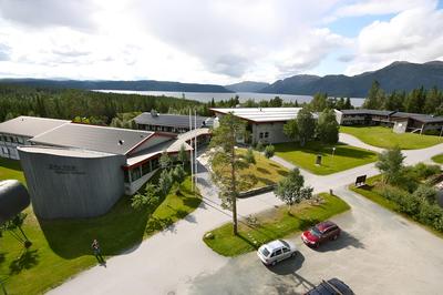 Raulandsakademiet og Vandrerhjem