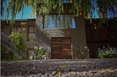 La Misión Guest House