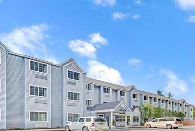 Sturbridge Hotel