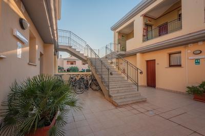 Stylish Residence Le Fontane one Bedroom Apartment Sleeps 4 Persons No2503