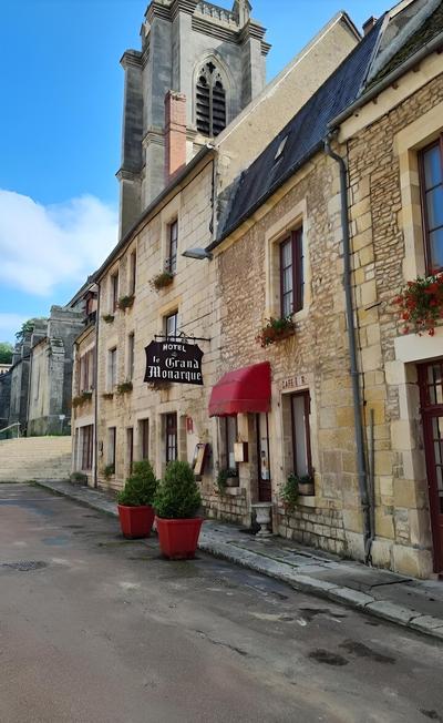 Hotel Restaurant le grand monarque