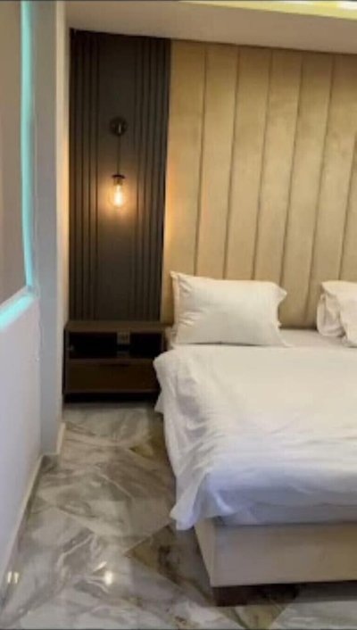 Eleve Hotel