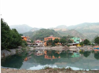 Isfania Continental Hotel